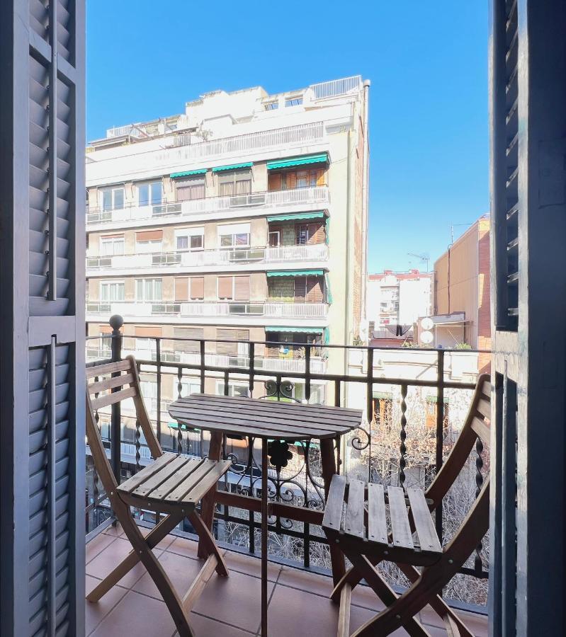 Stay U-Nique Apartments Lepant Барселона Екстериор снимка