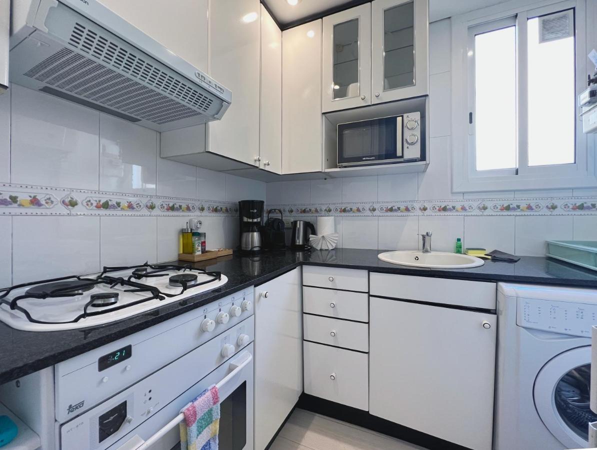 Stay U-Nique Apartments Lepant Барселона Екстериор снимка