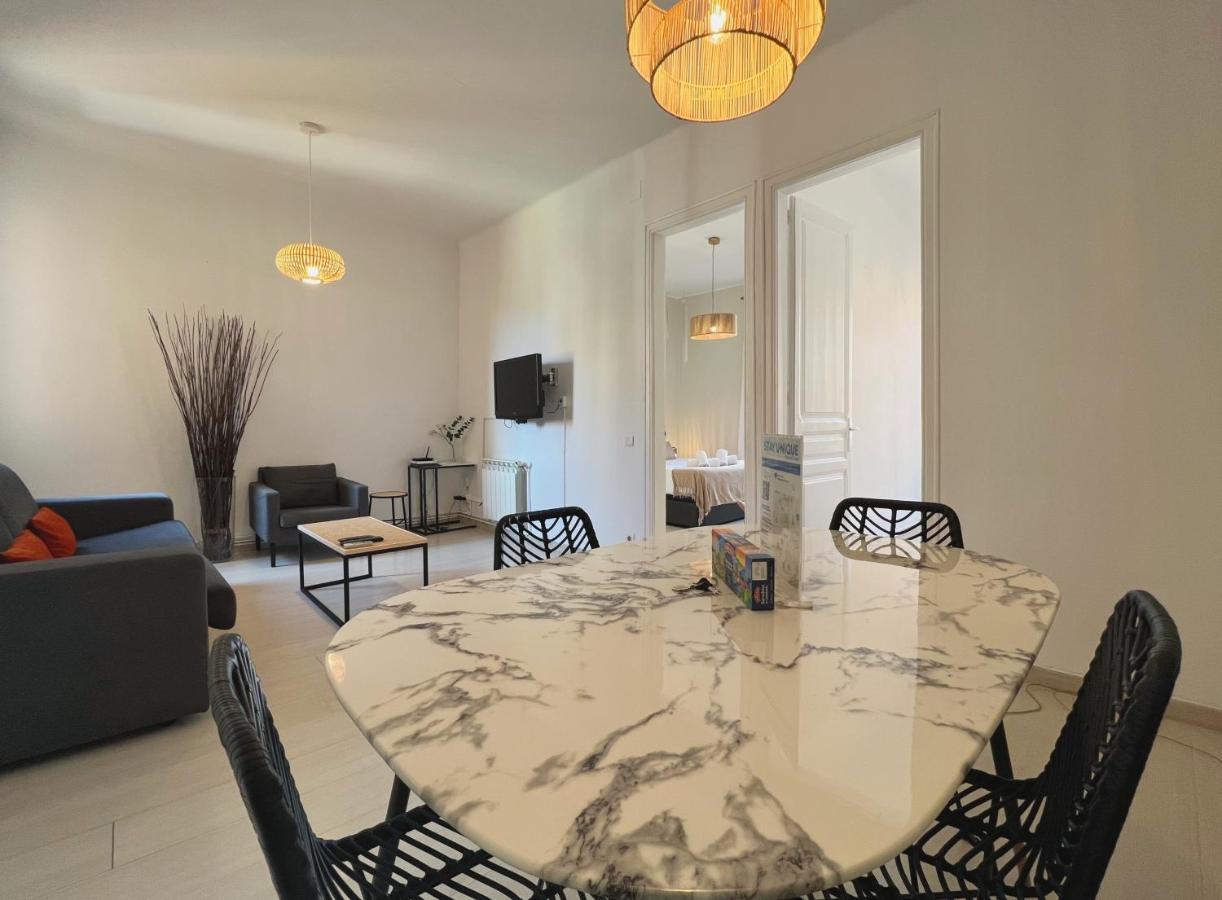 Stay U-Nique Apartments Lepant Барселона Екстериор снимка